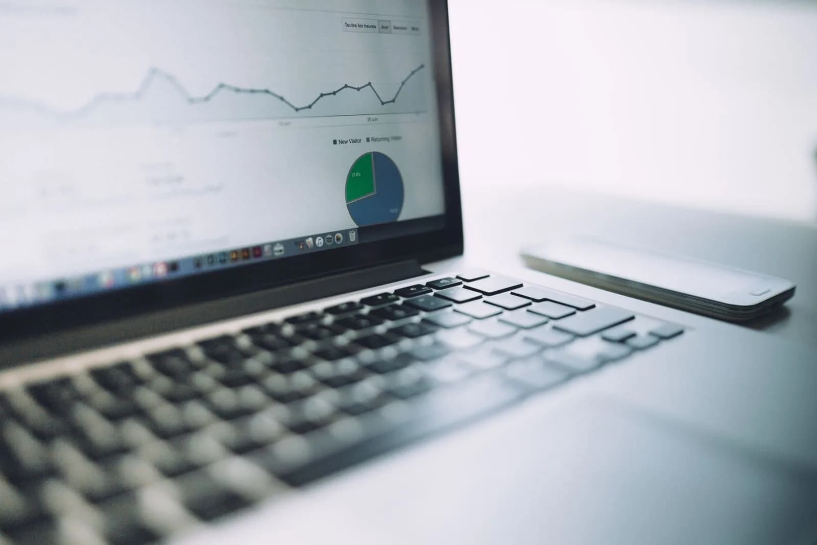 ما هو نظام ERP، ولماذا يهم صاحب العمل؟